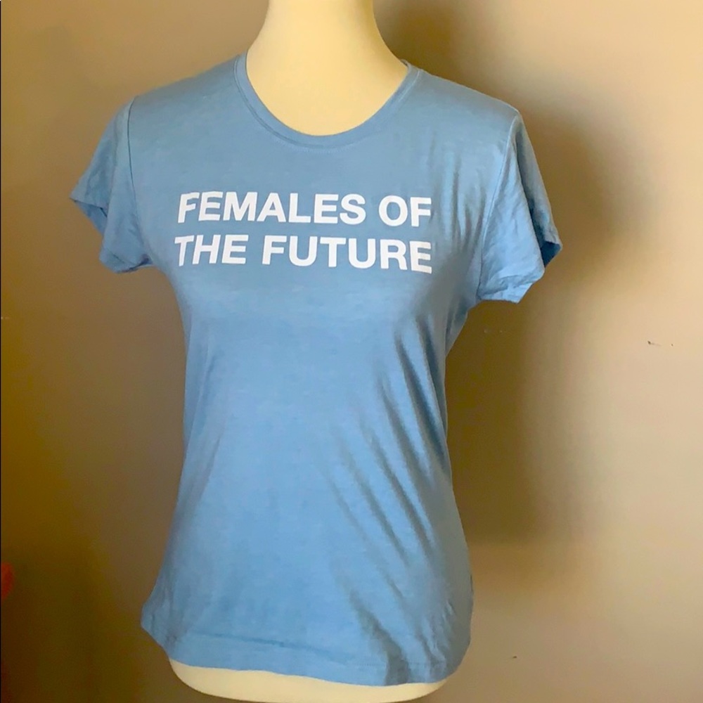 Fifth Sun Tshirt *‎ Females of the Future * Large